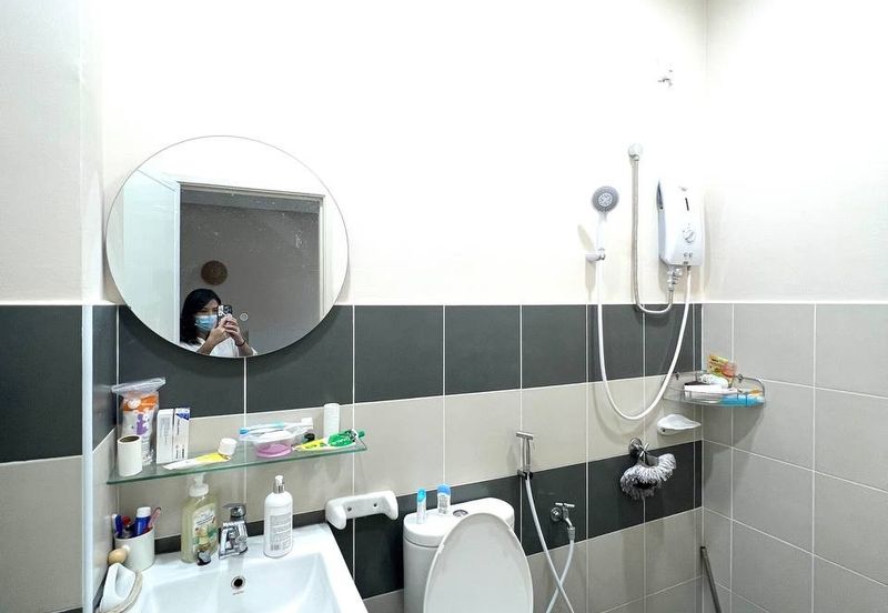 The Fern, Meridin East