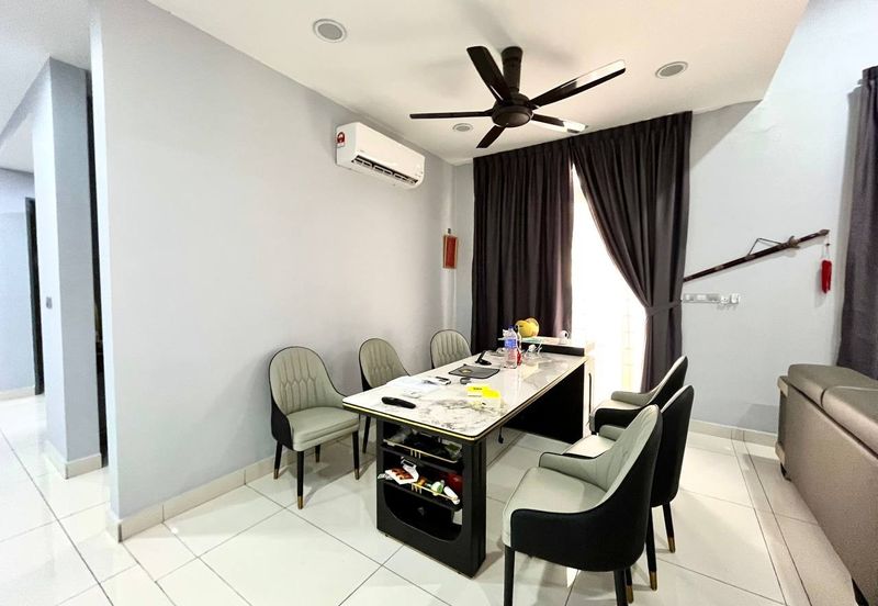 The Canal Garden South, Horizon Hills