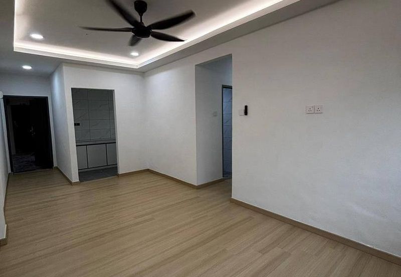 Taman Flora Heights Flat