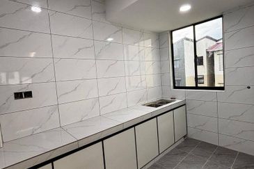 Taman Flora Heights Flat