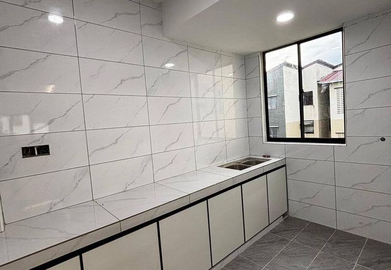 Taman Flora Heights Flat