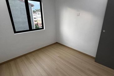 Taman Flora Heights Flat