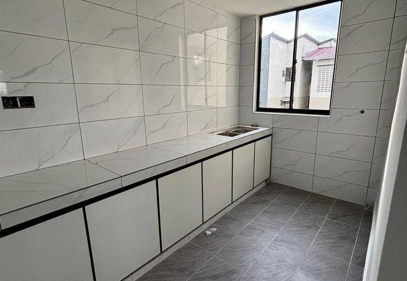 Taman Flora Heights Flat