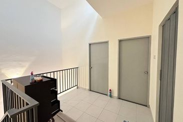 Camellia , Pulai Mutiara , Double Storey 