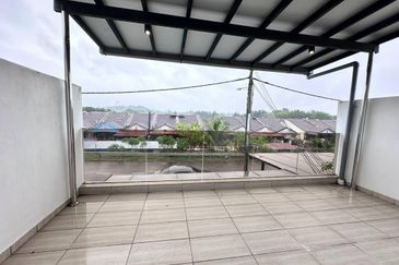 Camellia , Pulai Mutiara , Double Storey 