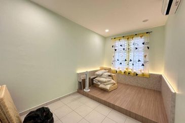 Camellia , Pulai Mutiara , Double Storey 