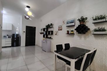 D'Summit Residences @ Kempas Utama