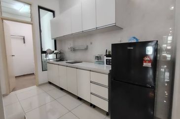 D'Summit Residences @ Kempas Utama