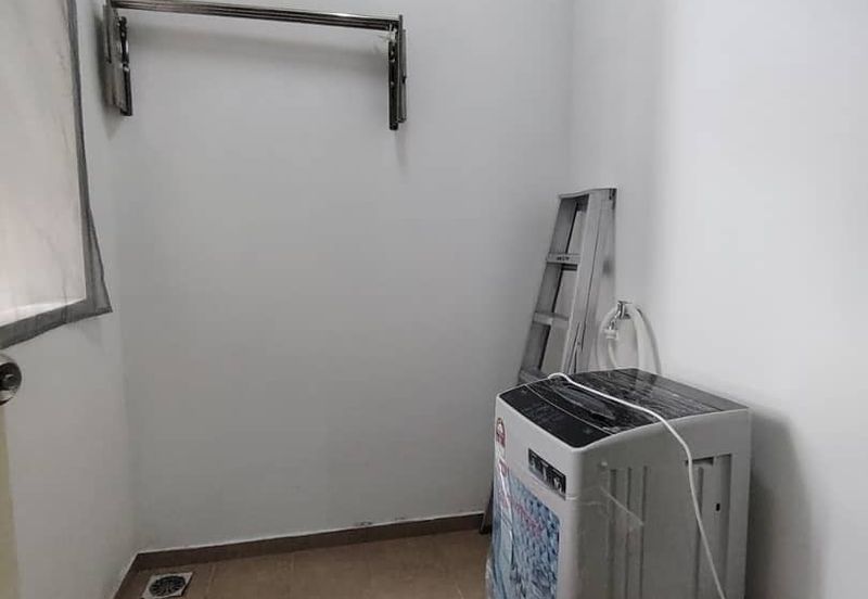 D'Summit Residences @ Kempas Utama