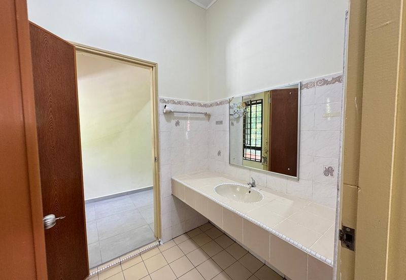 Bandar Baru Seri Alam