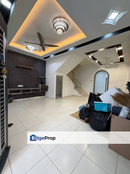 Taman Scientex Senai. , 2.5 Storey , Renovated , Johor, Senai