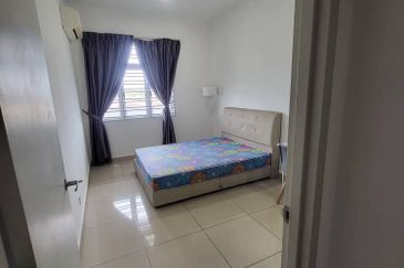 Meridin Bayvue Apartment