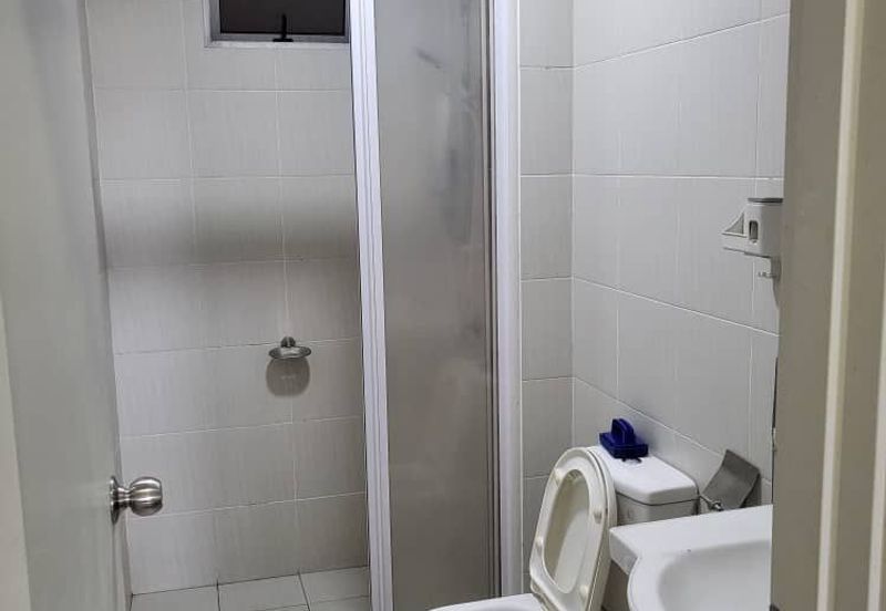 Meridin Bayvue Apartment