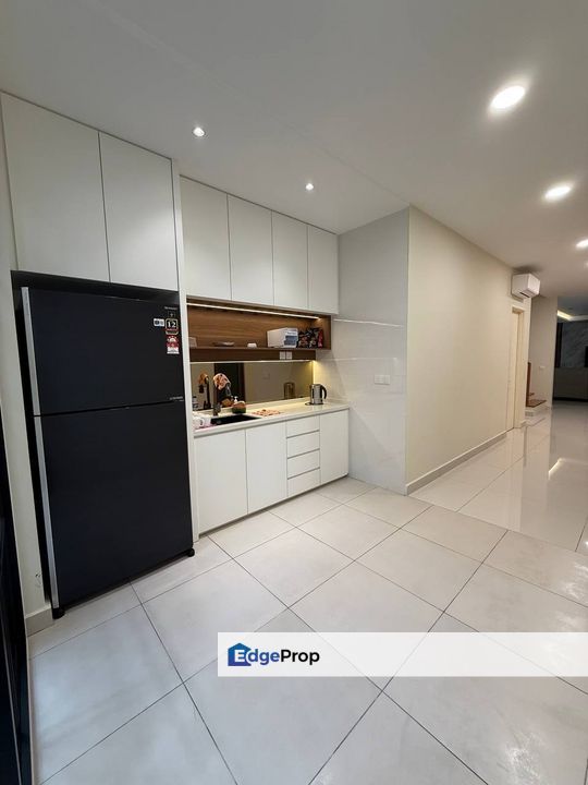 Sutera Utama , 3 Storey Semi D , Fully Renovated , Johor, Skudai