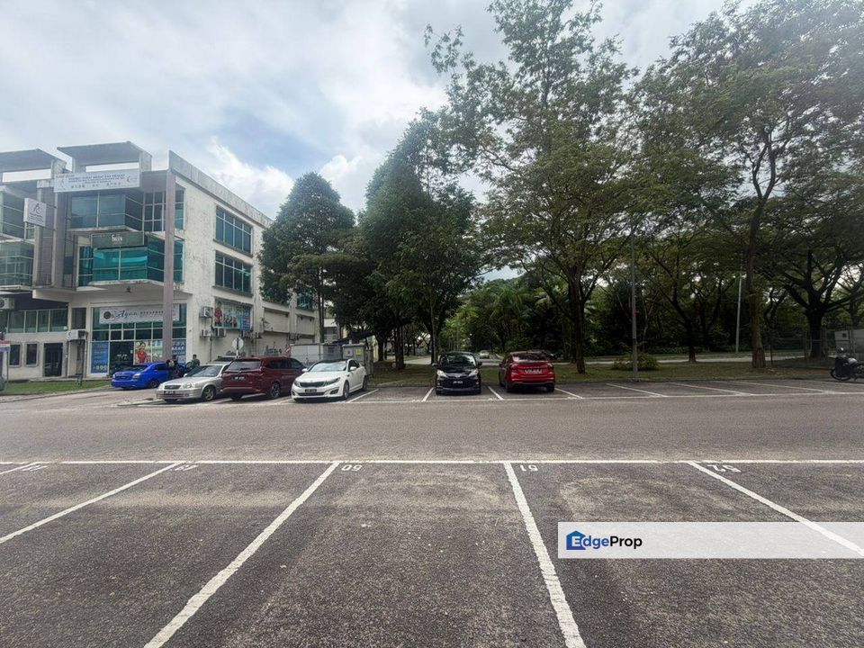 ROI 4.4 % , Danga Utama , 3 Storey Shoplot , Johor, Skudai