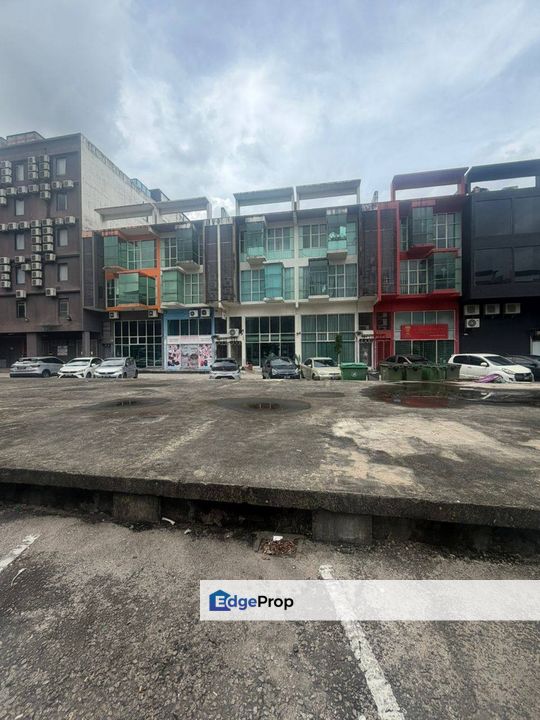 ROI 4.4 % , Danga Utama , 3 Storey Shoplot , Johor, Skudai