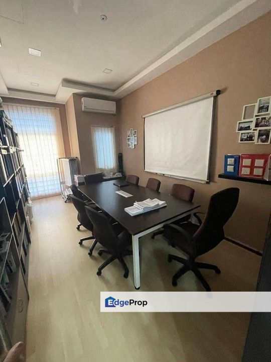 Kempas Utama , Double Storey Shoplot , Skudai, Johor, Skudai