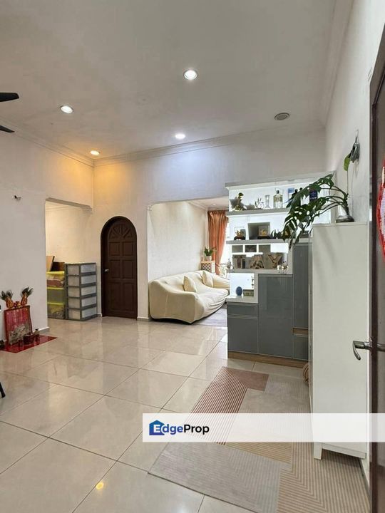 Putri Ria Apartment , Megah Ria , High Floor , Johor, Masai