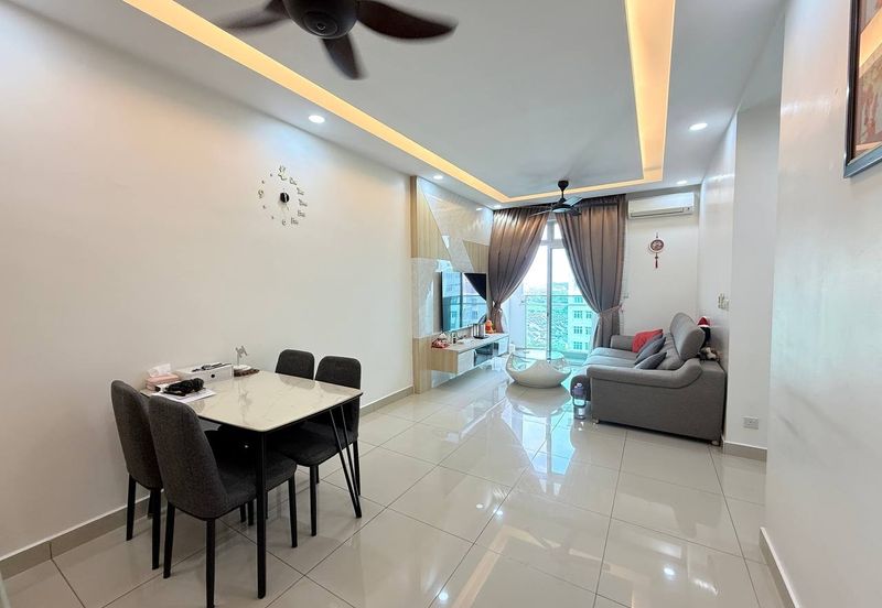 Meridin Bayvue Apartment