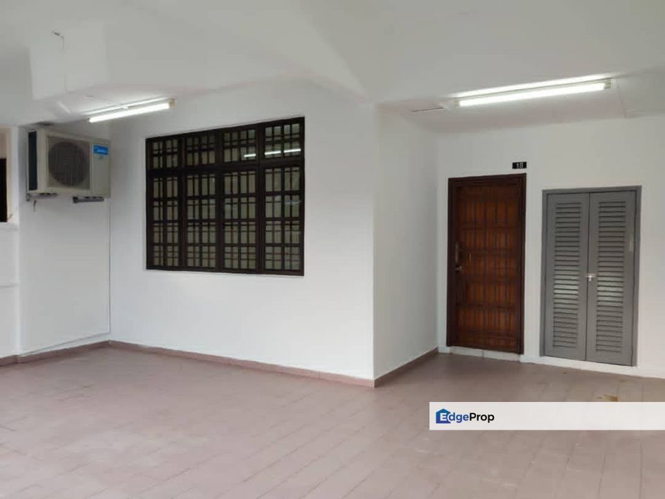 Tampoi Indah , Donble Storey , 22x70 , Johor, Tampoi