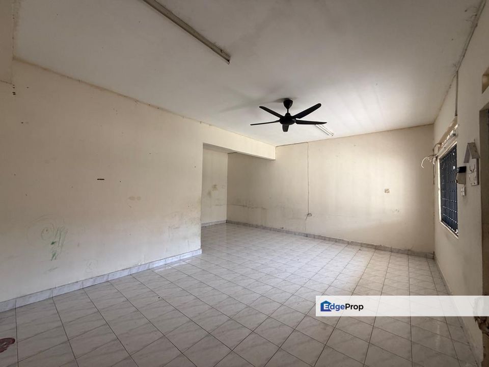 Selesa Jaya , Double Storey , Skudai , Original , Johor, Skudai