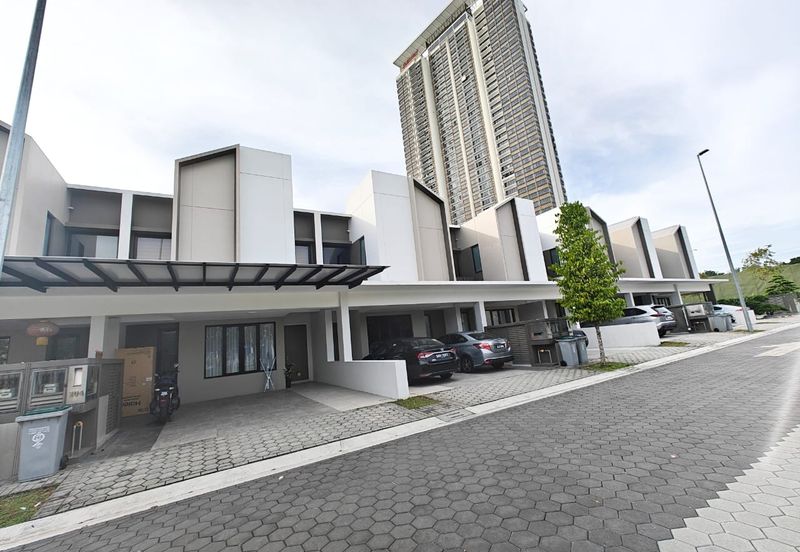 Sunway Citrine Lakehomes