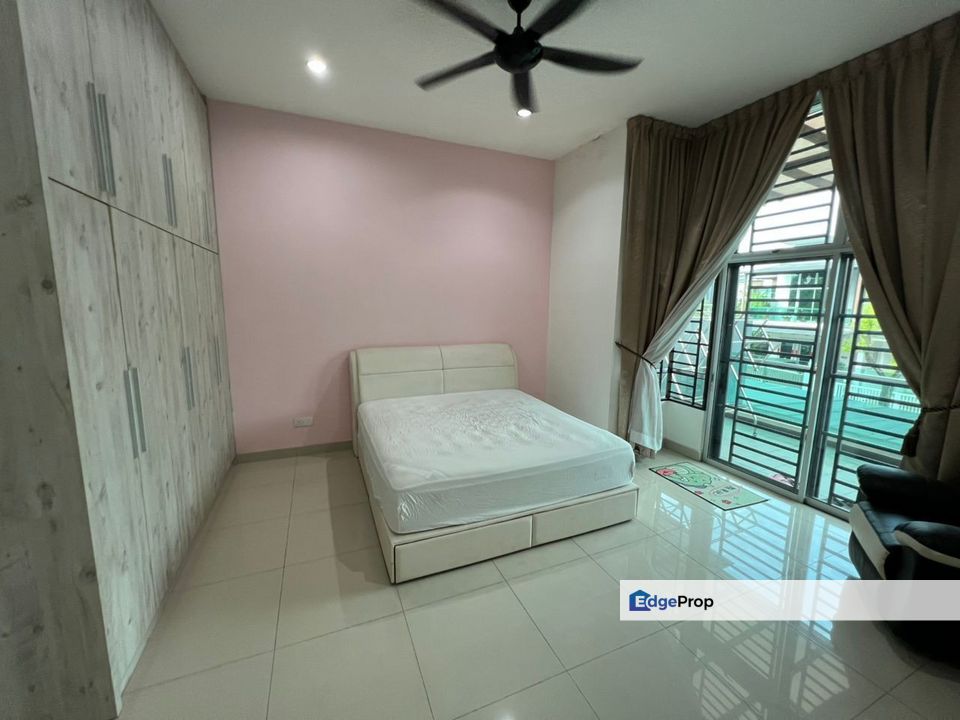 Mount Austin , Double Storey , Renovated Unit , Johor, Johor Bahru