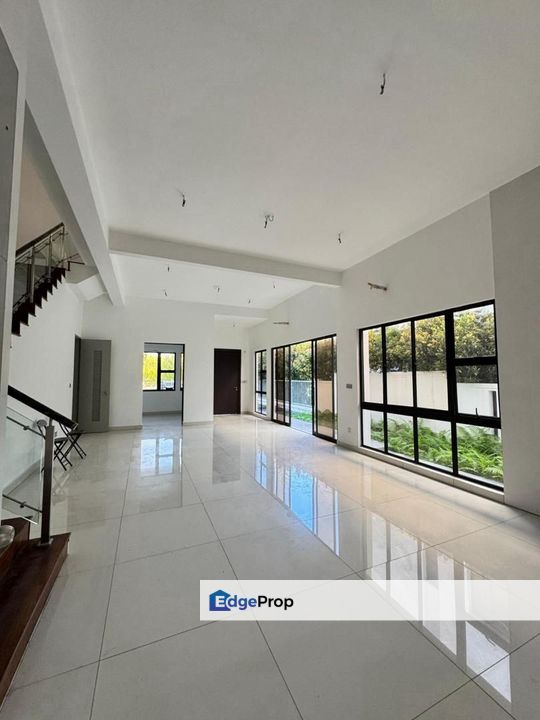 Horizon Hills , 3 Storey Cluster , Unblock  view , Johor, 