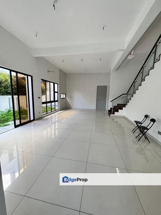 Horizon Hills , 3 Storey Cluster , Unblock  view , Johor, 