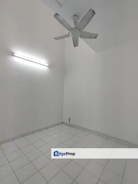 Pelangi Indah , 1.5 Storey , Kitchen extended , Johor, Ulu Tiram