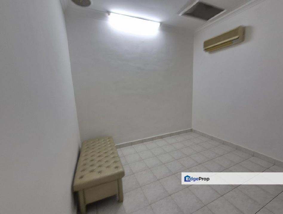 Pelangi Indah , 1.5 Storey , Renovated , Johor, Ulu Tiram