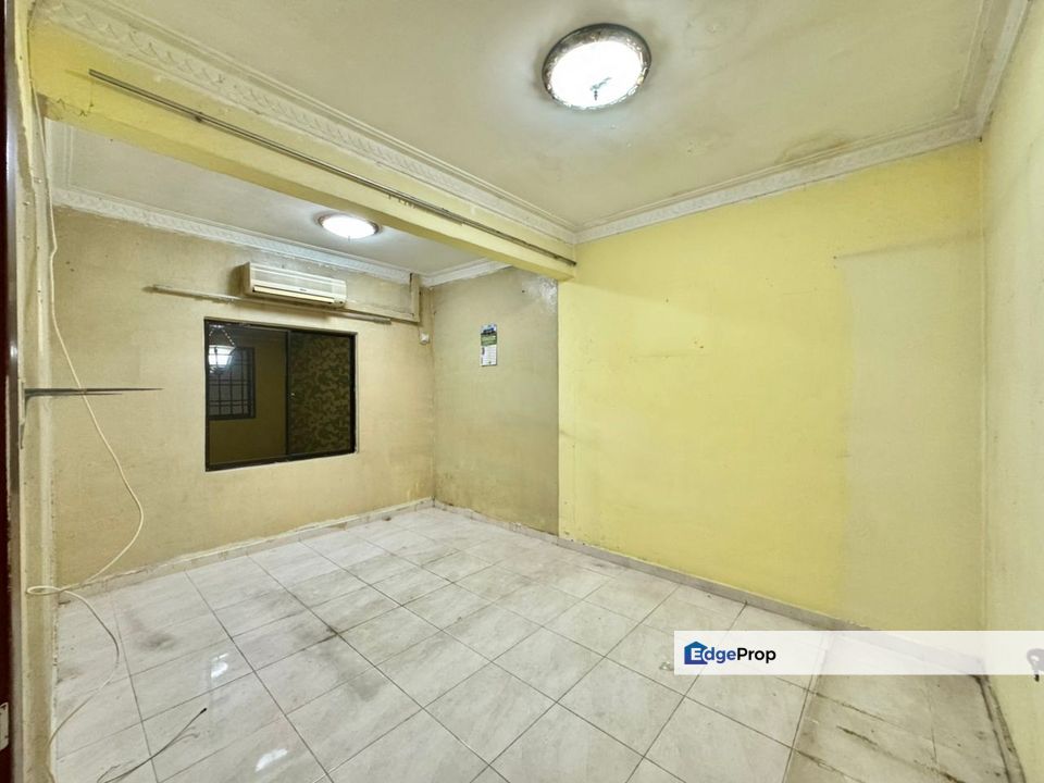 Bandar Uda Utama , Single Storey , Renovated , Johor, Skudai