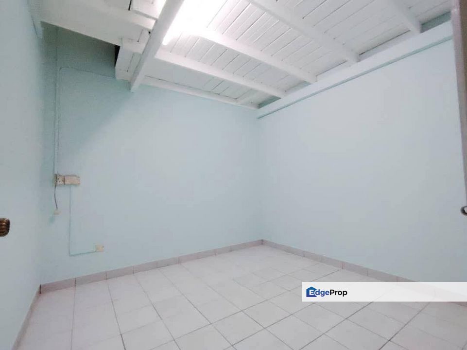 Taman Perling , Single Storey , Kitchen Extend, Johor, Johor Bahru