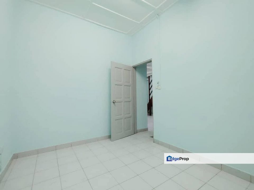 Taman Perling , Single Storey , Kitchen Extend, Johor, Johor Bahru