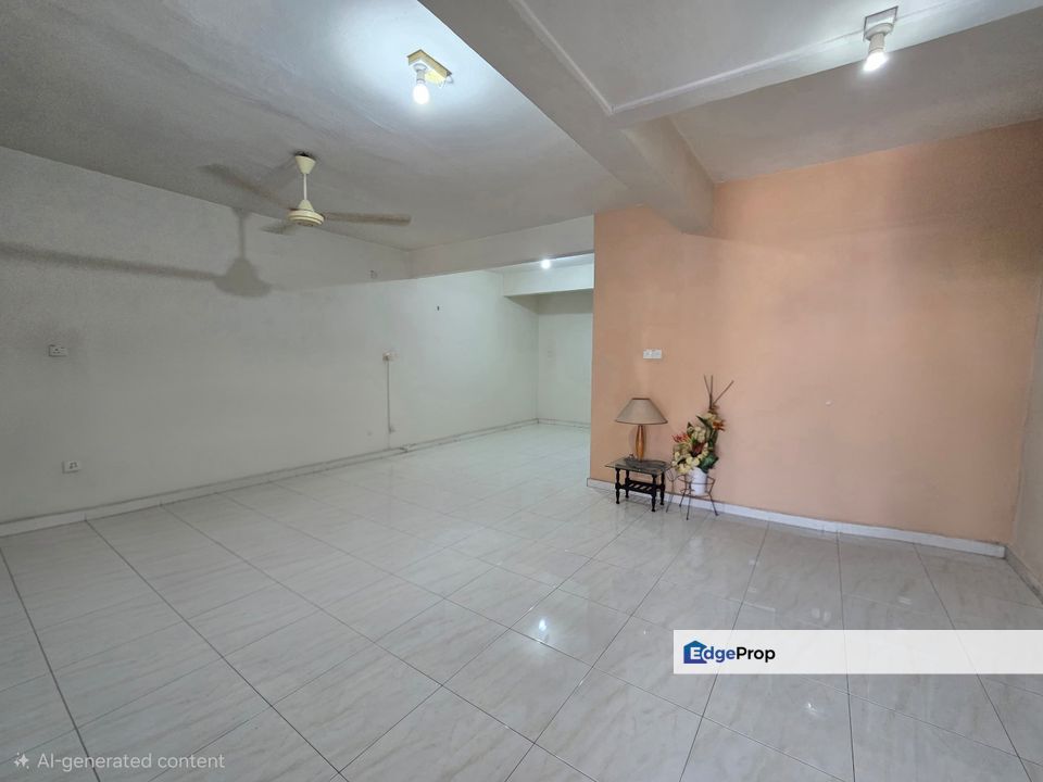 Taman Universiti , Double Storey , Original , Johor, Skudai