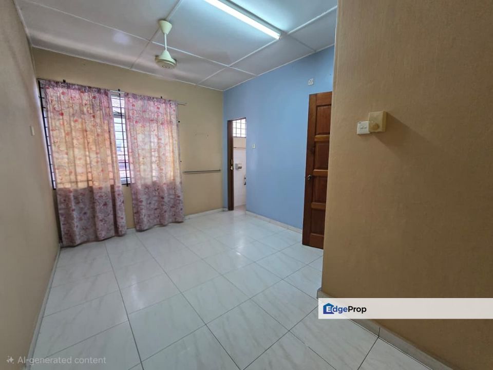 Taman Universiti , Double Storey , Original , Johor, Skudai