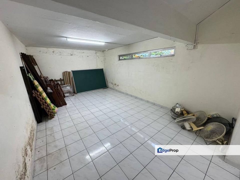 Taman Pelangi , Double Storey Semi D , JB town , Johor, Johor Bahru