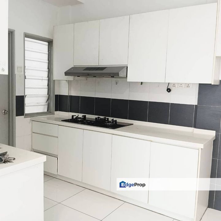 The Twin Residences , Tampoi , 2 Car Park, Johor, Tampoi