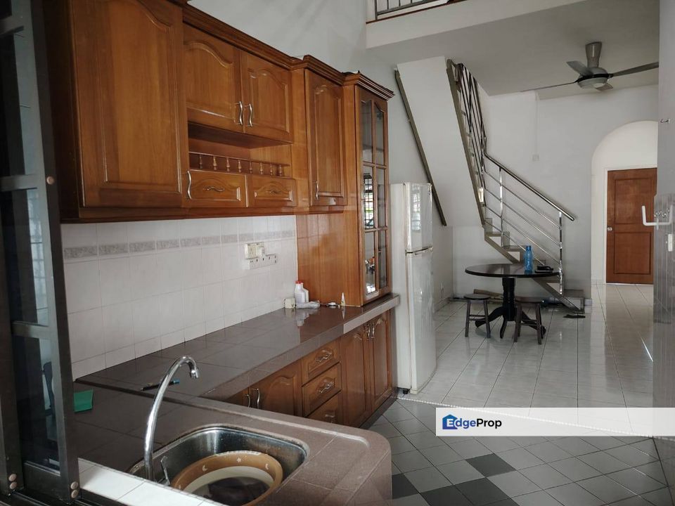 Taman Perling , Single Storey , Partial furnish , Johor, Johor Bahru