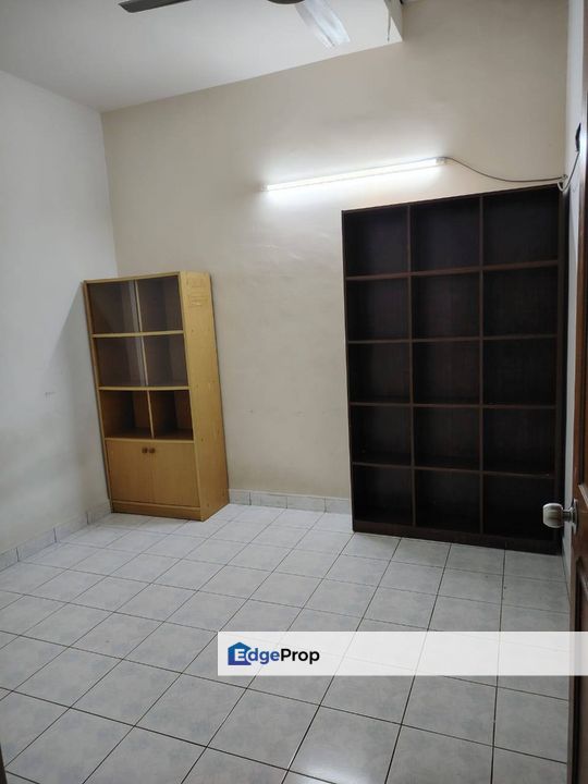 Taman Perling , Single Storey , Partial furnish , Johor, Johor Bahru