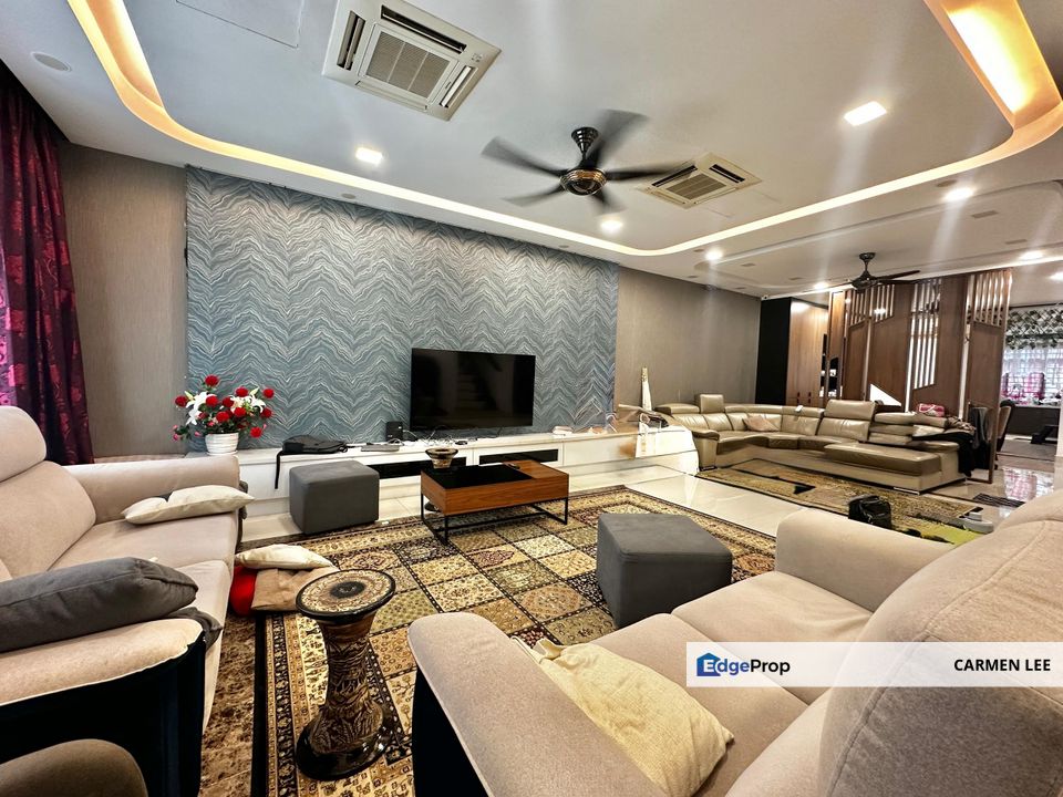 Renovated & Extended with ID, Comes with CCC, Selangor, USJ Heights