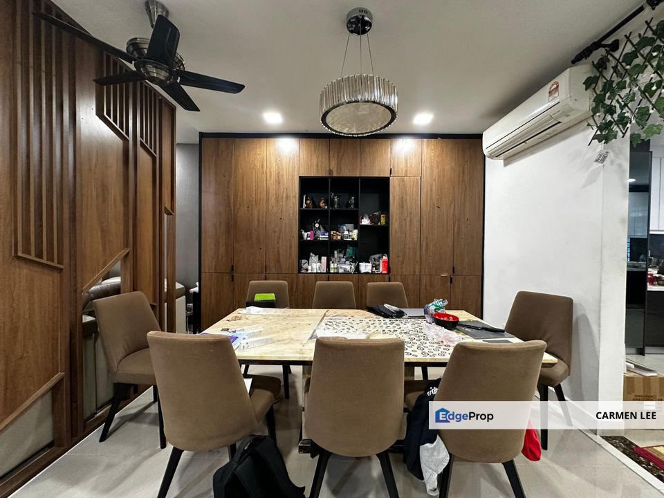 Renovated & Extended with ID, Comes with CCC, Selangor, USJ Heights