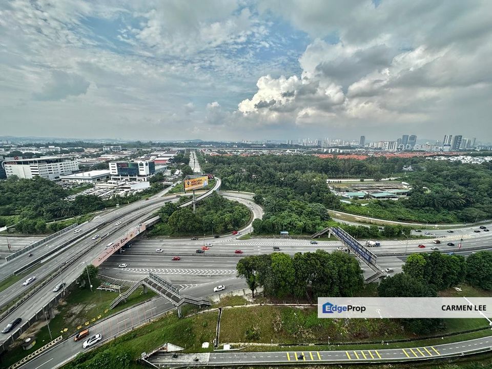 Motivated Seller, Corner Unit, Brand New Condo, Strategic Location, Selangor, Subang Jaya