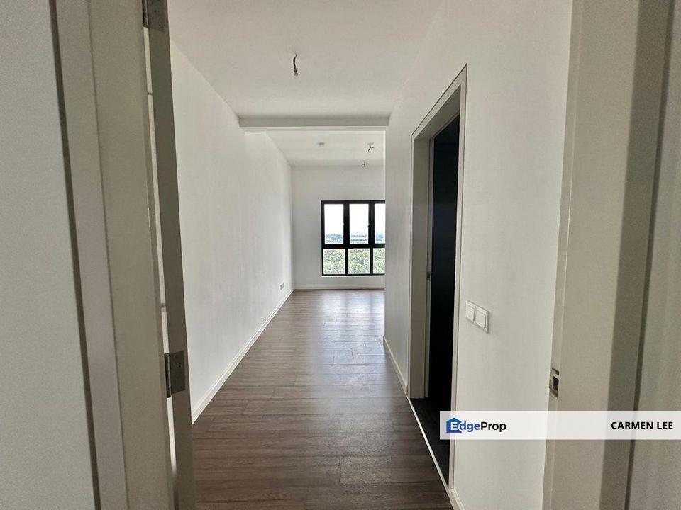 Motivated Seller, Corner Unit, Brand New Condo, Strategic Location, Selangor, Subang Jaya