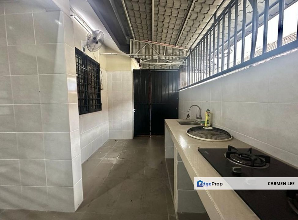 Fully Reno & Extended 1.5 Storey House with Additional Room & Bathroom, Selangor, USJ