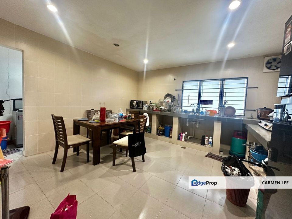 Fully Extended Ground Floor, Big Kitchen, Near SK Seafield and Taipan, Selangor, USJ
