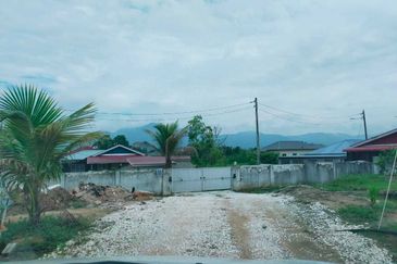 Jalan Pasir Puteh, Station 18