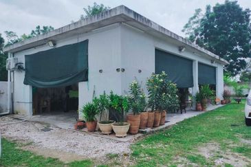 Jalan Pasir Puteh, Station 18