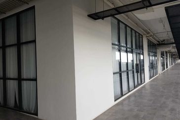 Emporis Kota Damansara Corner Retail Lots