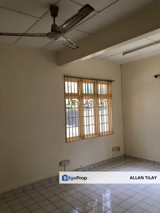 Shah Alam Seksyen 8 Semi Detached (1.5 Storey), Selangor, Shah Alam